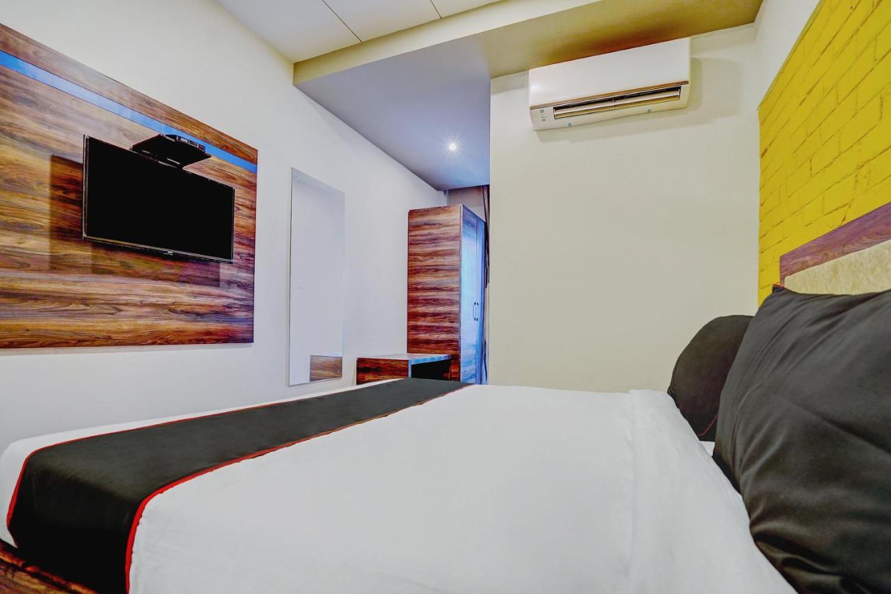 Super Collection O Kalinga Bapuji Nagar Hotel Bhubaneswar Exterior photo